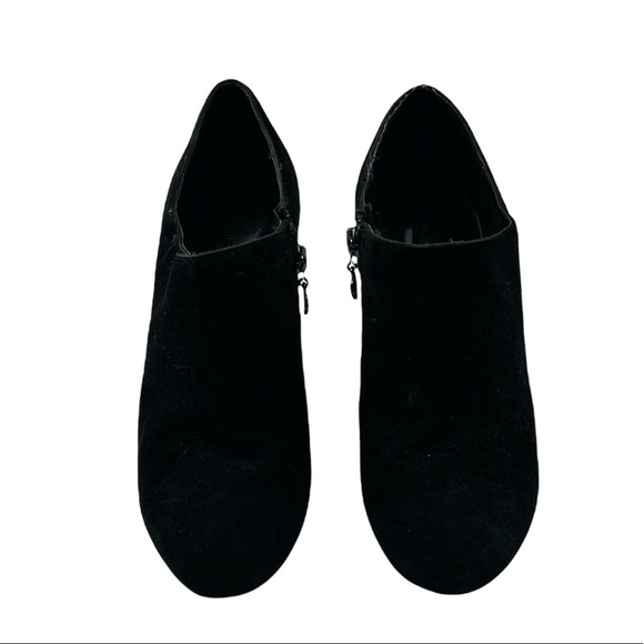 Tahari Sincere Suede Bootie Size 8.5 - Picture 3 of 8